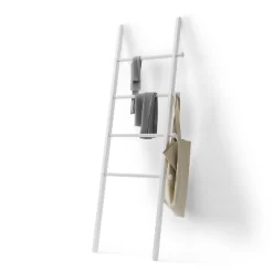 Leana Decorative Ladder - Umbra -Online Furniture Store GUEST 5e893c7a 234f 4d02 8189 3e514af7800a