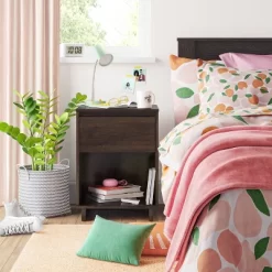 Modern Nightstand - Room Essentialsâ„¢